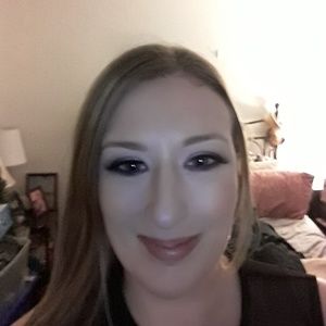 Meet your Posher, Kerri